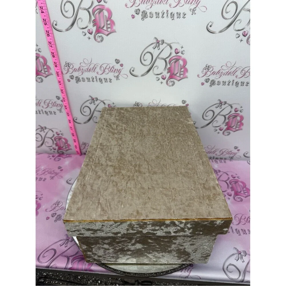 Storage bin shiny Velvet Gift Box – Cream/Tan Decorative Storage